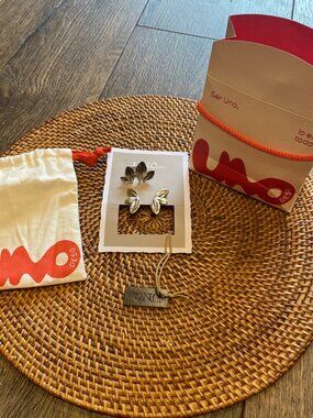 UNOde50 Leaf shaped stud earrings + ring